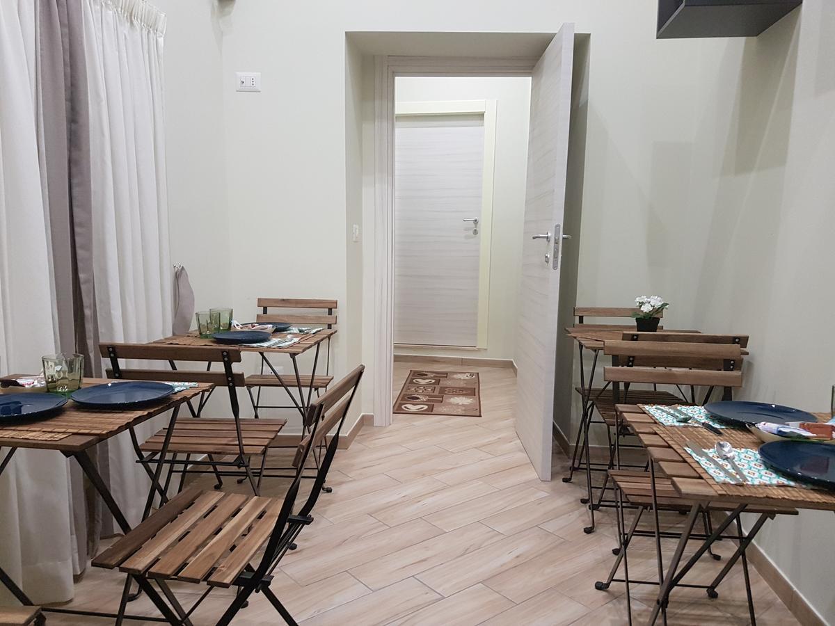 B&B Residenza Alba Napels Buitenkant foto
