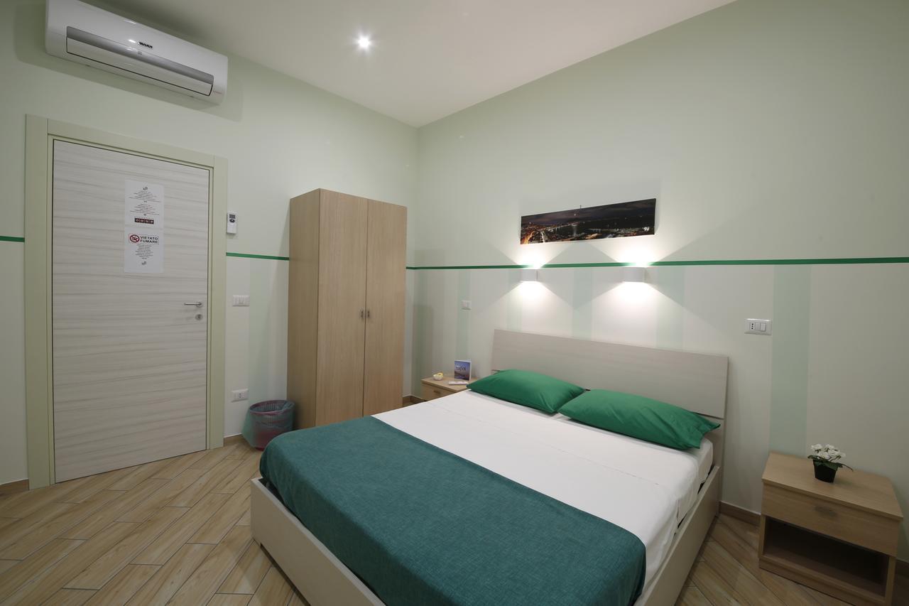 B&B Residenza Alba Napels Buitenkant foto