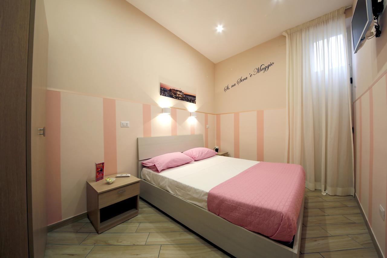 B&B Residenza Alba Napels Buitenkant foto
